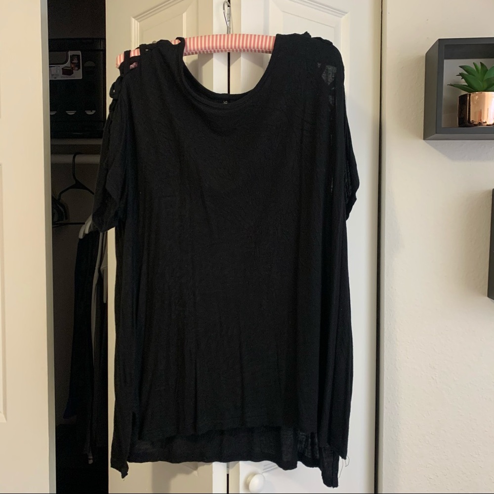 Splash Black Strappy Short Sleeve Shirt 3X